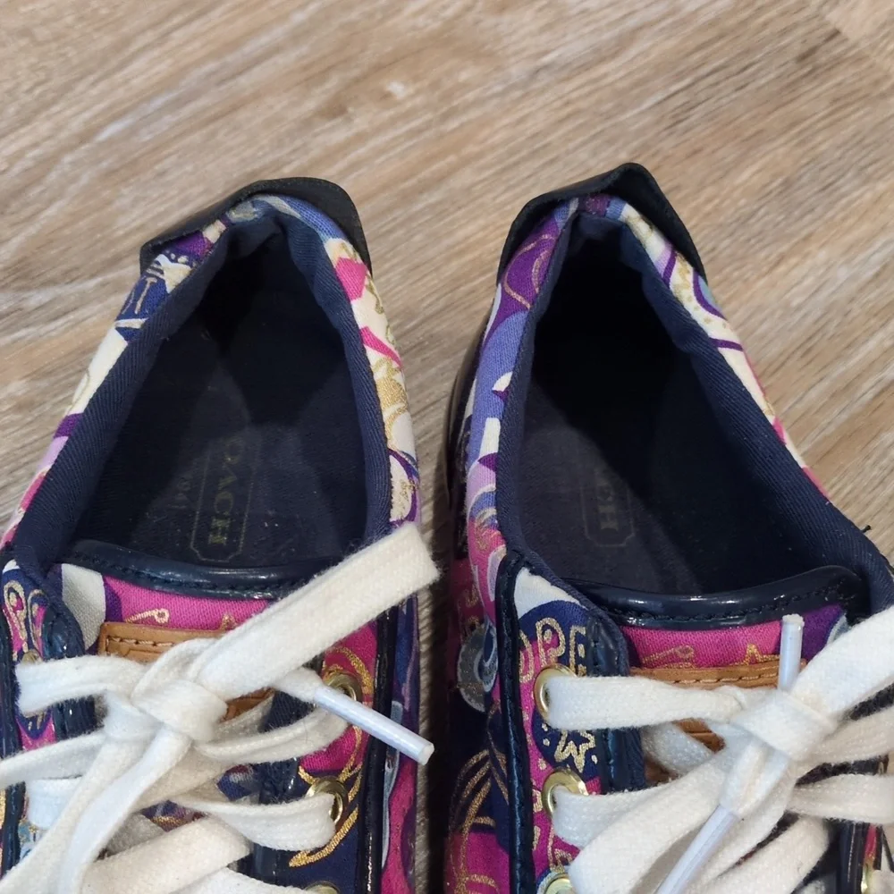 💗💙Coach Women's Pink and Purple Patterned Sneakers size 5.5💗💙 GORGEOUS!!!💙 - Picture 3 of 11